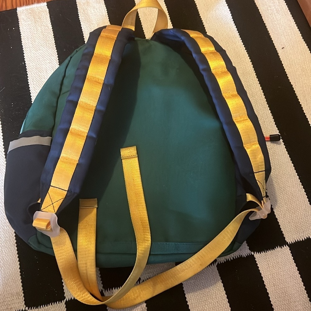 STATE Kids' Green and Gray Backpack - Picture 2 of 3